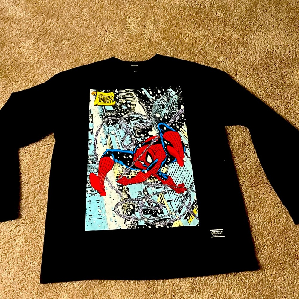 Black long sleeve shirt grizzly marvel with spider man. Size medium 100% cotton